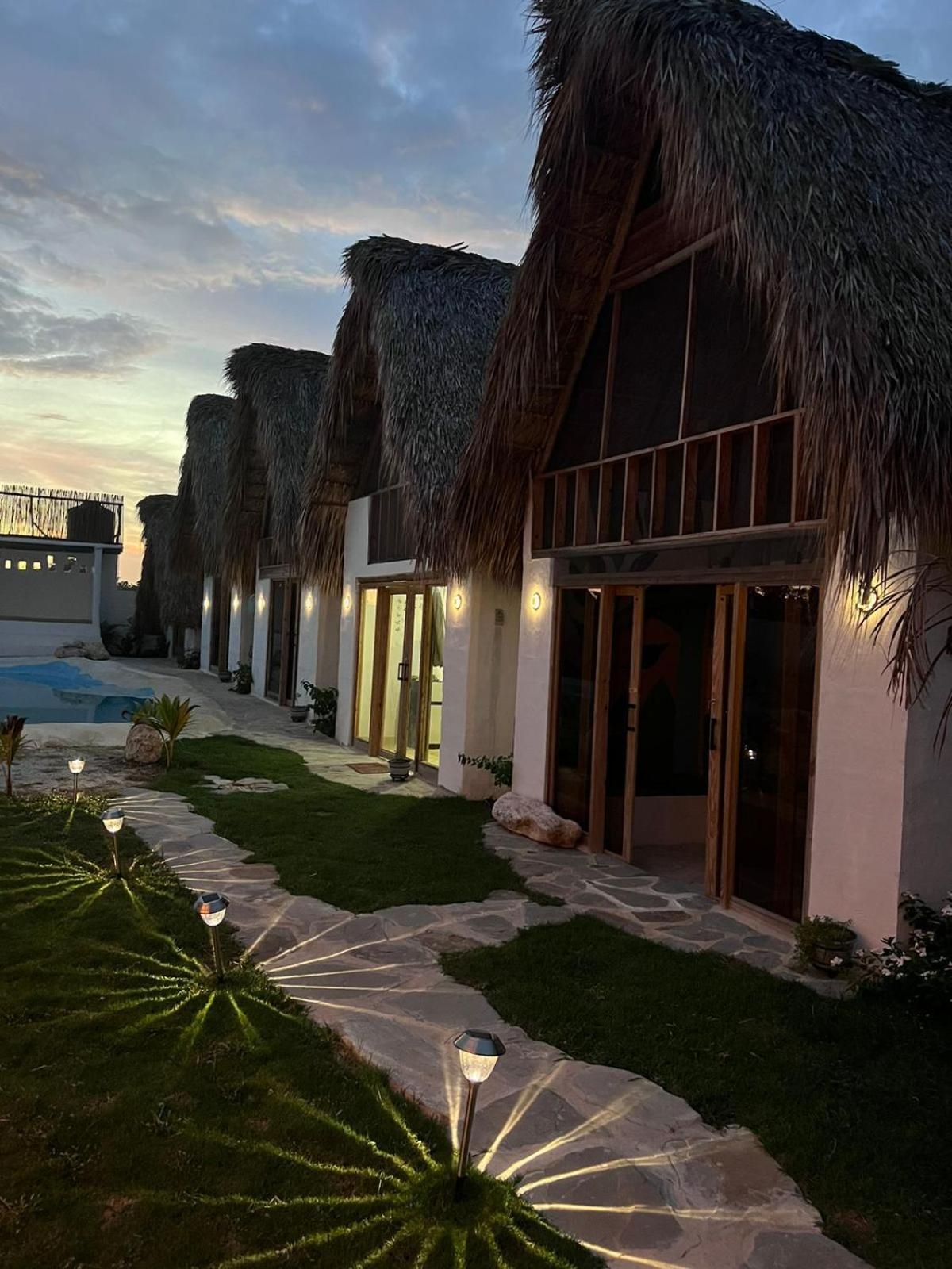 Blue Beach Eco-Hotel By Sanfabini 바야히베 외부 사진